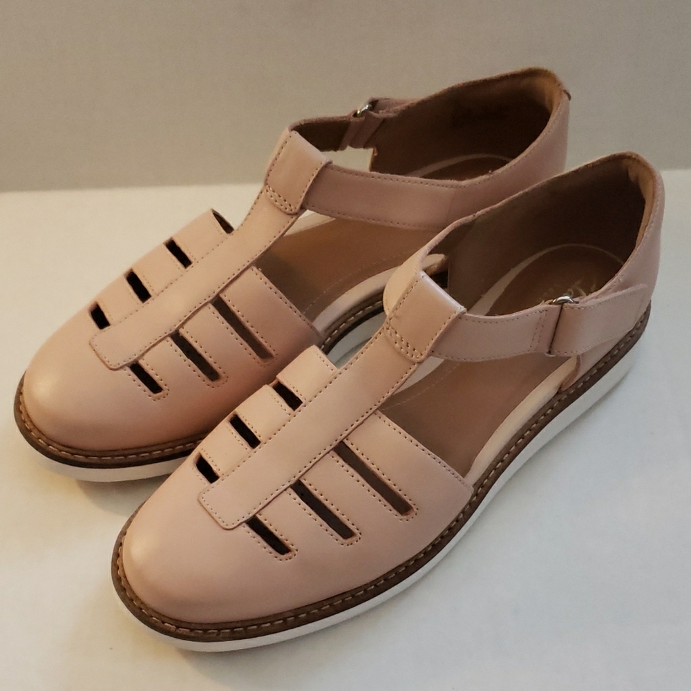 CLARK'S ARTISAN GLICK DELTA ANKLE STRAP SANDAL